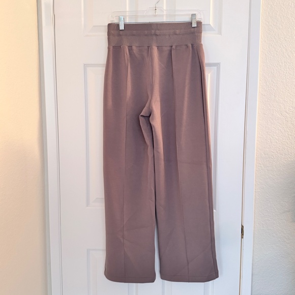 SPANX AirEssentials™ Straight Leg Pants – Smoke | NWT | Medium Petite - Picture 2 of 4